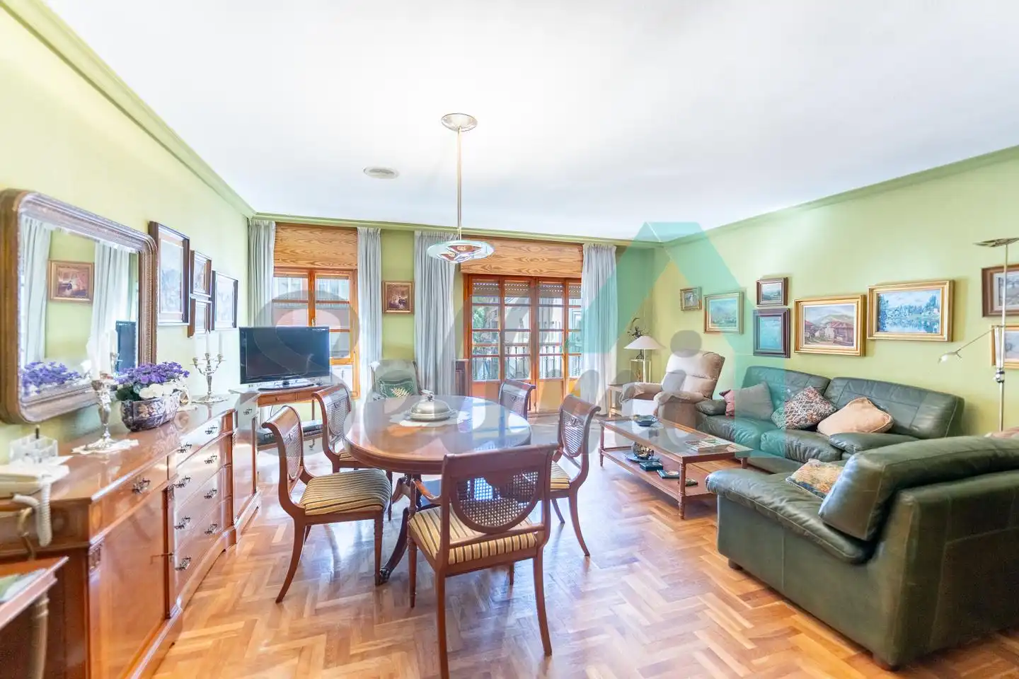 Piso con terraza en venta en Calle Uría, imagen 2