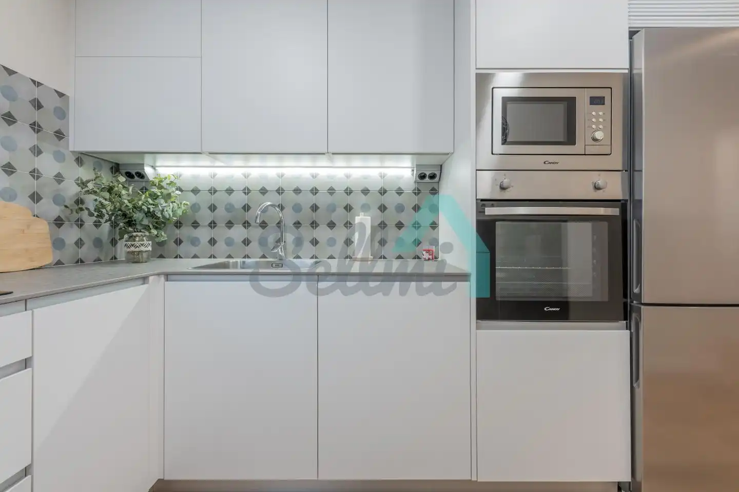 Kitchen of Flat for sale in Oviedo   with Heating and Furnished