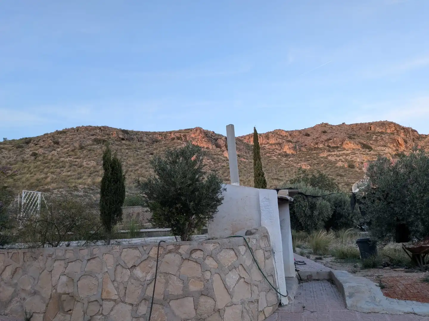 Vista exterior de Casa o xalet de lloguer en San Vicente del Raspeig / Sant Vicent del Raspeig amb Jardí privat, Terrassa i Traster