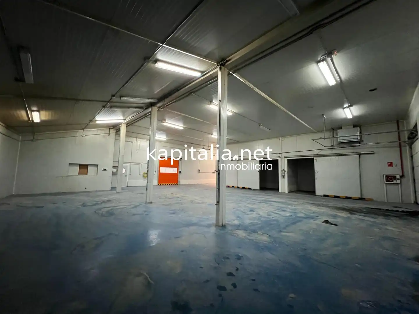 Nave industrial en venta en Agullent
