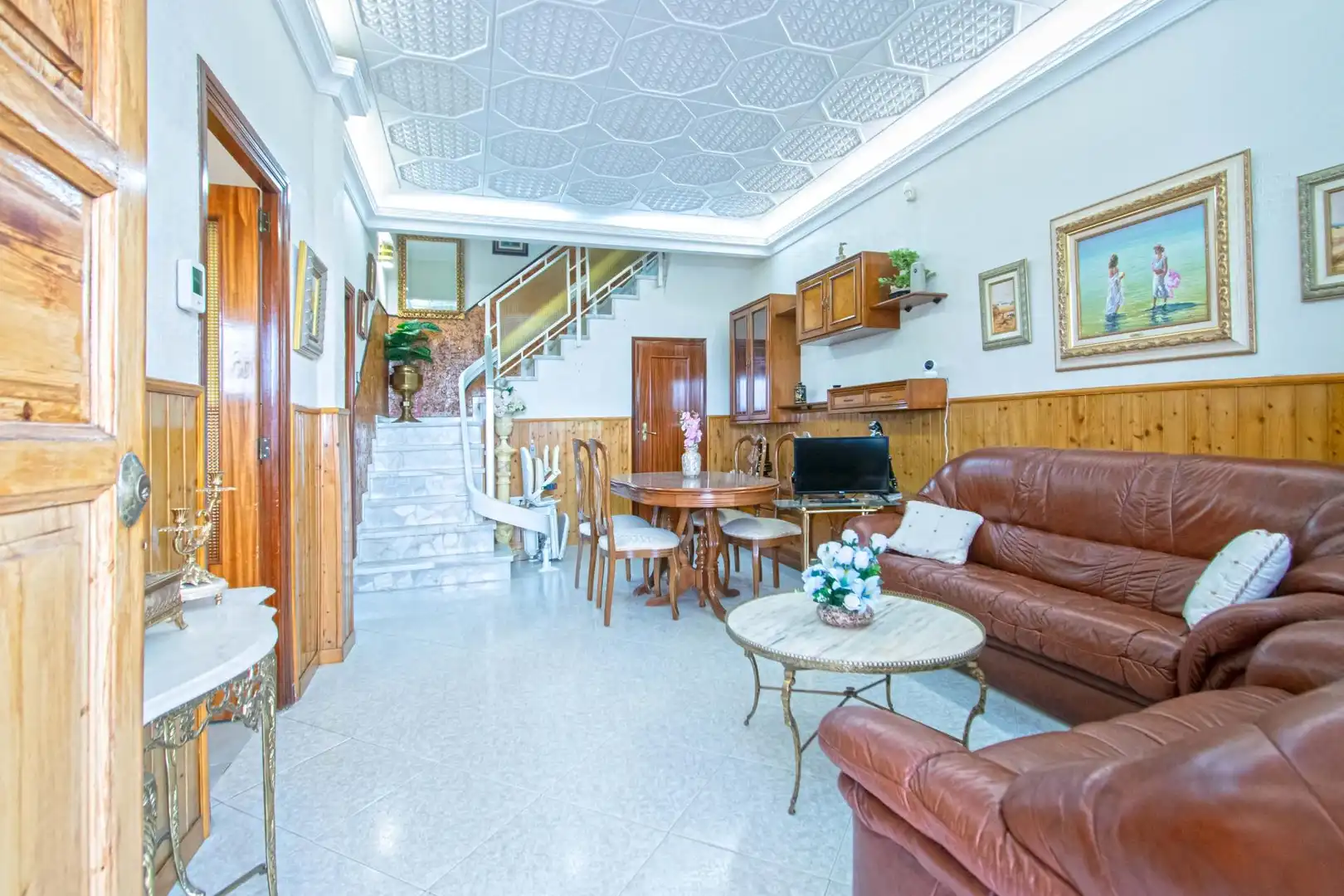 Haus oder Chalet zum Verkauf in Sevilla mit Klimaanlage, Terrasse und Abstellraum