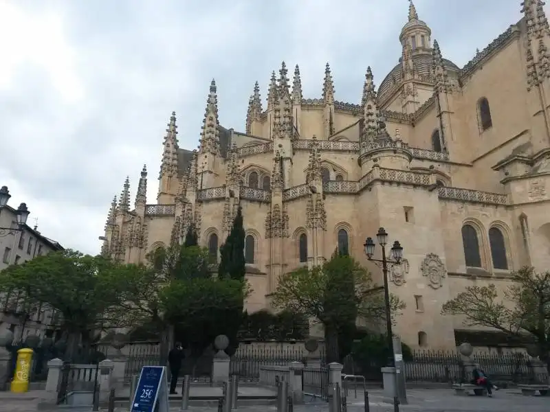 Vista exterior de Oficina de alquiler en Segovia con Calefacción