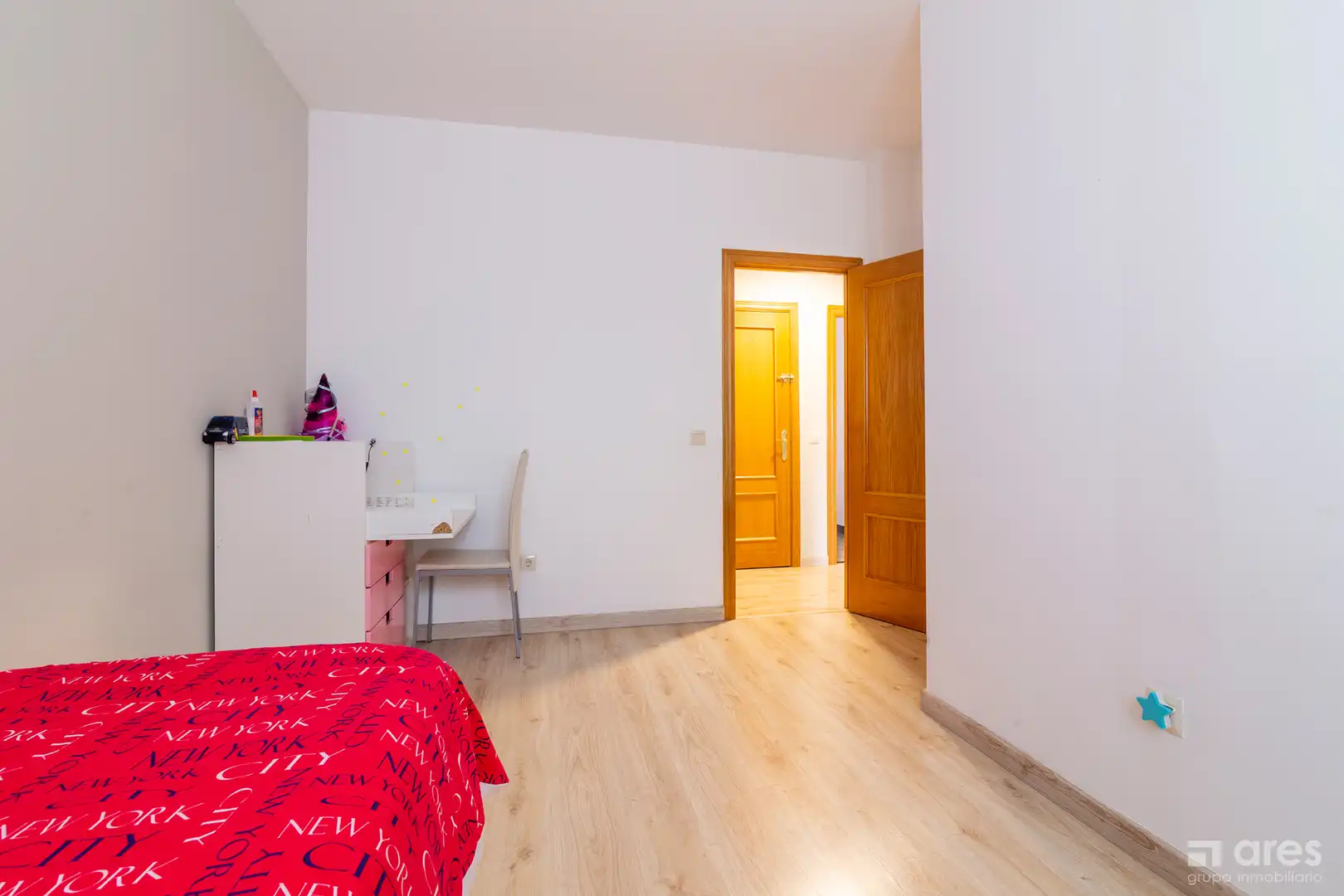 Bedroom of Detached homes for sale in El Viso de San Juan  with Air Conditioner, Heating and Private garden