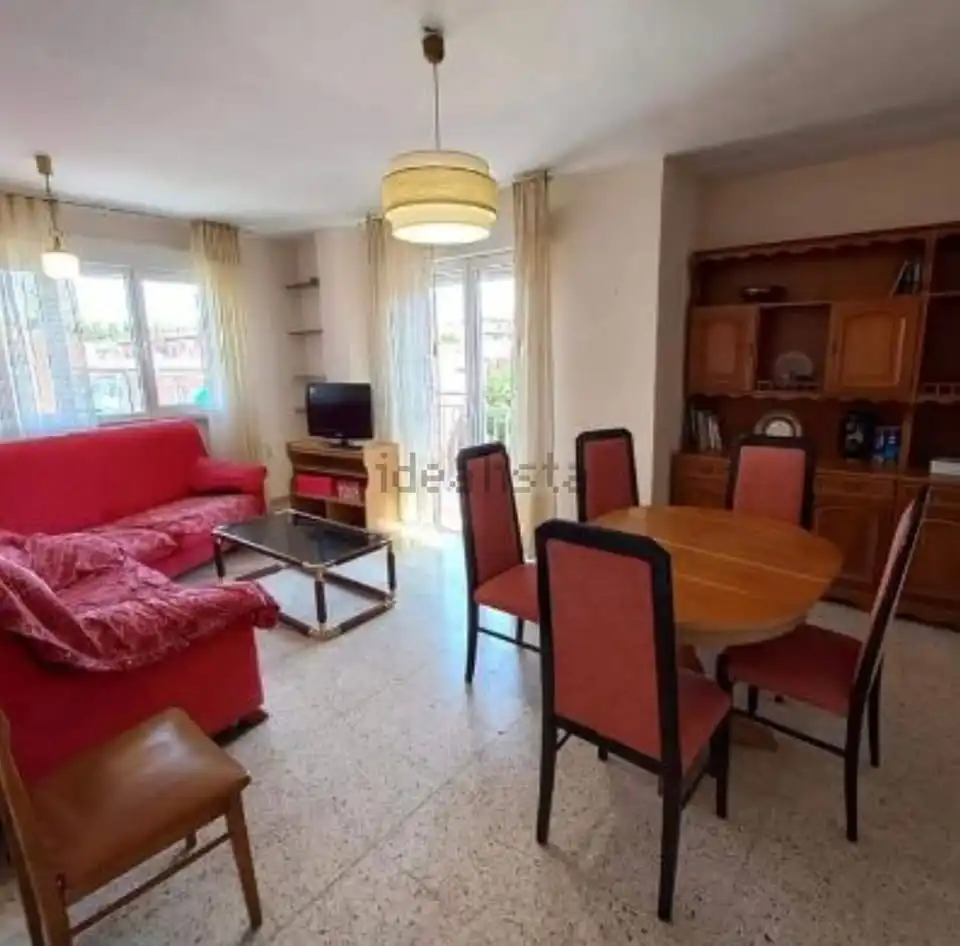 Sala de estar de Piso para compartir en Salamanca con Calefacción, Amueblado y Horno