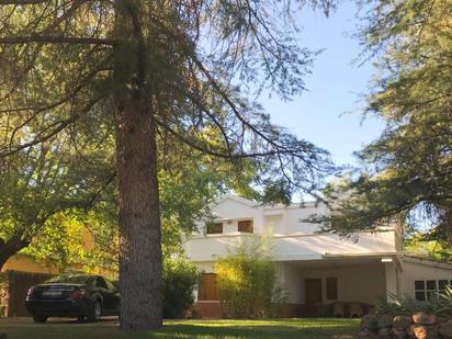 Vista exterior de Casa o xalet en venda en  Albacete Capital amb Aire condicionat, Calefacció i Jardí privat