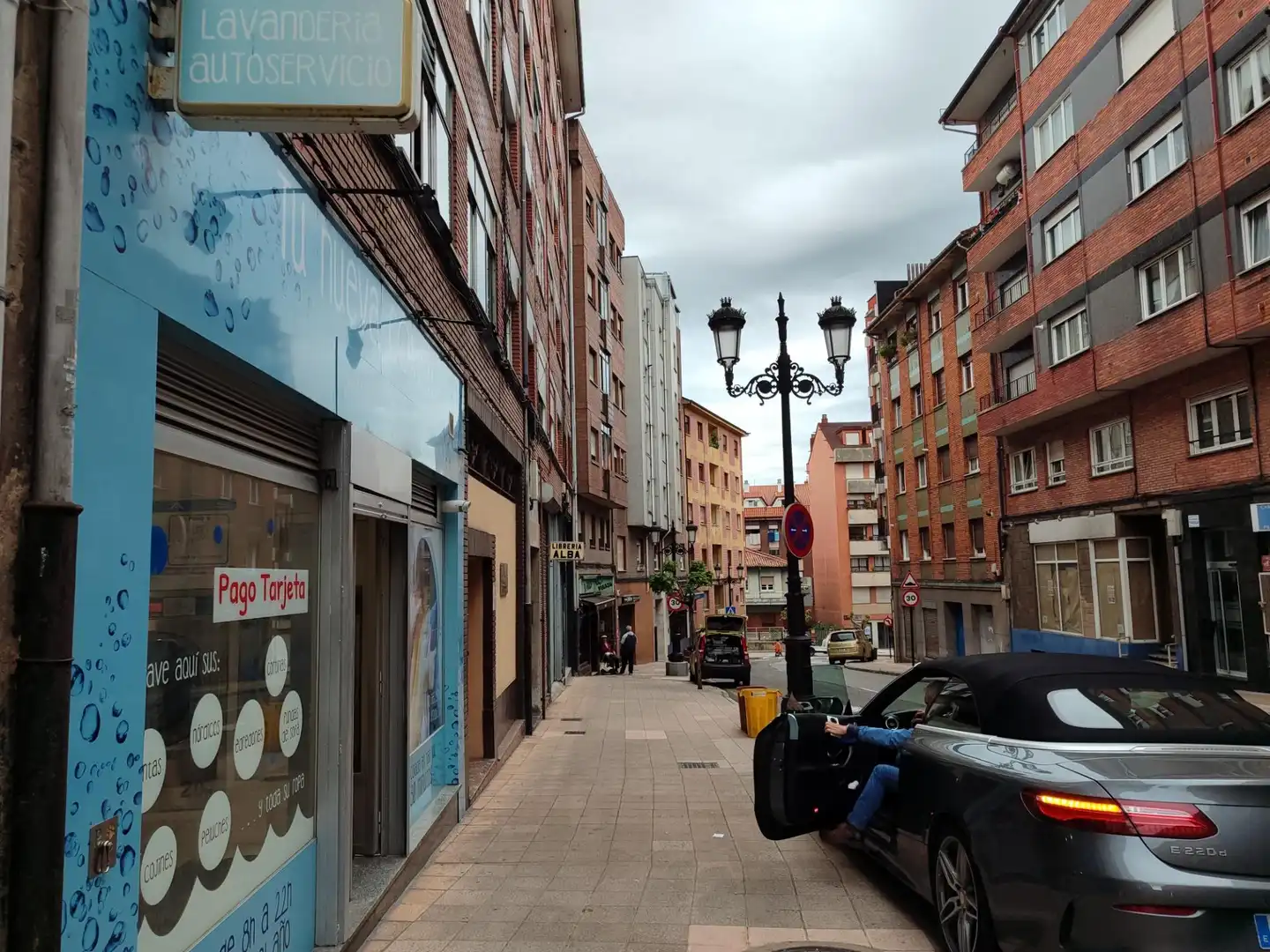 Exterior view of Flat for rent in Oviedo   with Heating, Terrace and Furnished