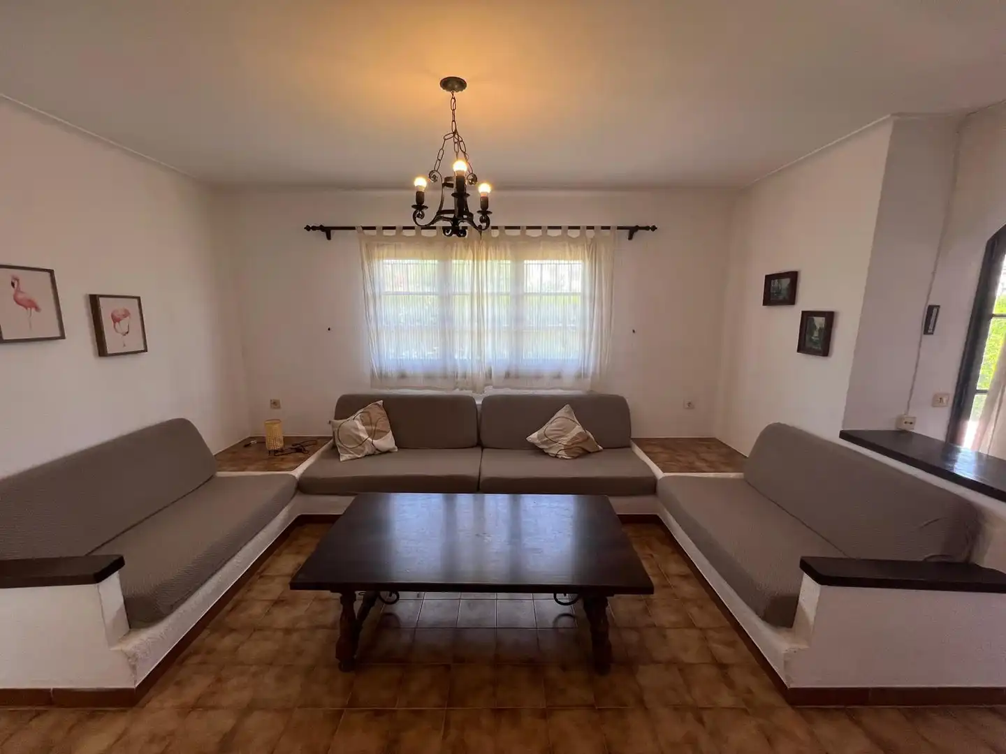 Sala d'estar de Casa o xalet en venda en L'Estartit amb Piscina comunitària