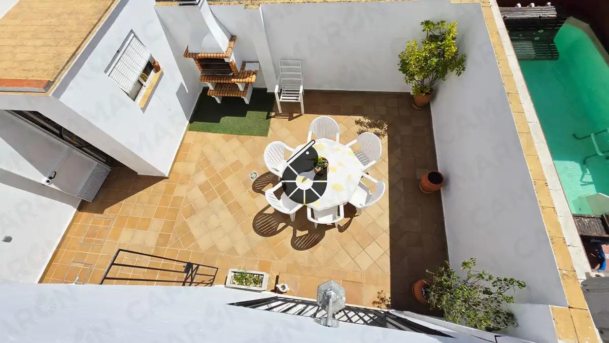 Terraza de Casa adosada en venta en Castilleja de la Cuesta con Aire acondicionado y Balcón