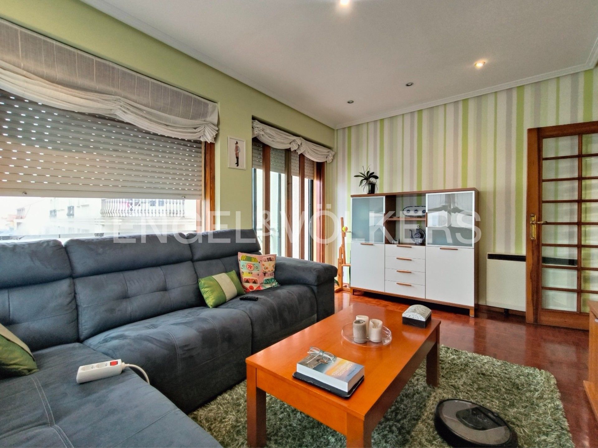 Living room of Apartment for sale in O Grove    with Heating, Parquet flooring and Storage room