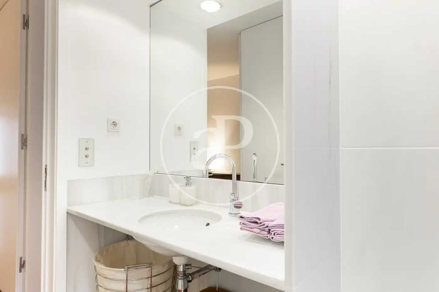 Bathroom of Houses for sale in Sant Cugat del Vallès  with Air Conditioner, Heating and Private garden