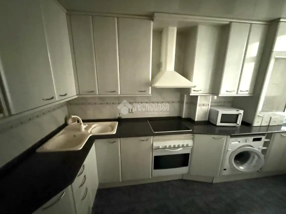 Küche von Wohnung zum Verkauf in Barcelona mit Parkett