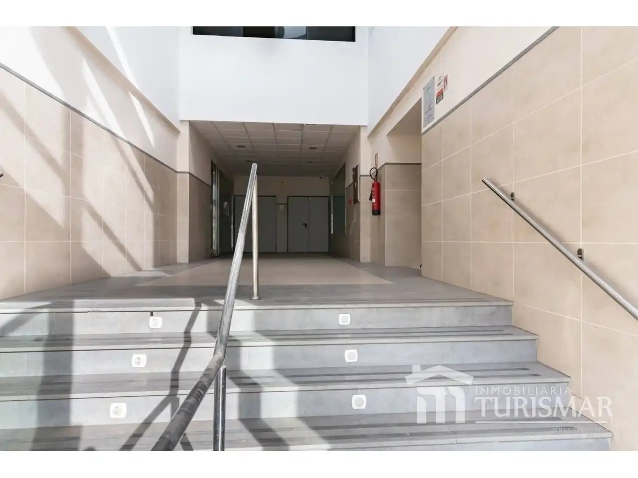 Local comercial en venda a Calle Cartaya 1, imagen 2