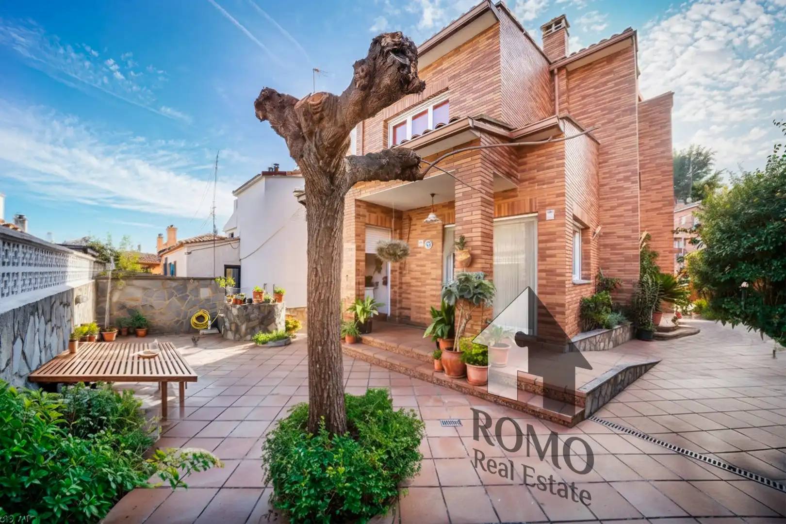 Vista exterior de Casa o chalet en venta en Santa Perpètua de Mogoda con Aire acondicionado, Calefacción y Terraza