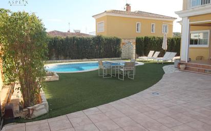 Piscina de Casa o xalet en venda en Aspe amb Aire condicionat, Jardí privat i Terrassa