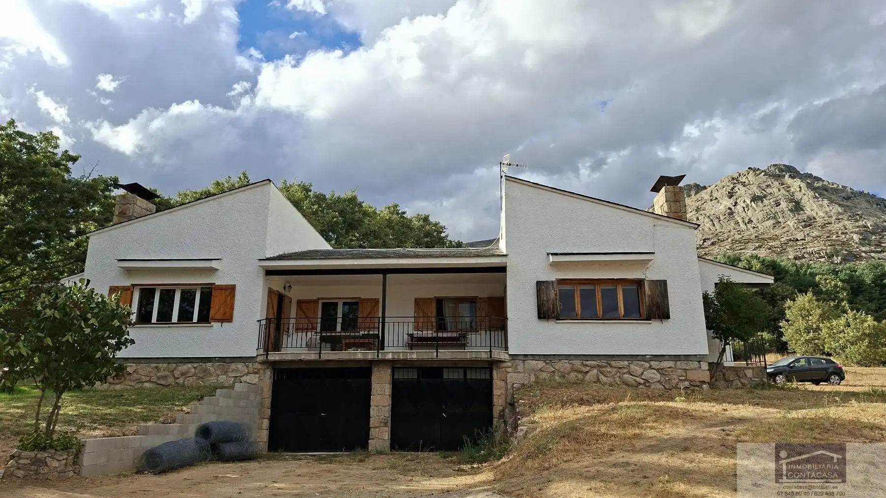 Vista exterior de Finca rústica en venda en Bustarviejo amb Calefacció i Terrassa