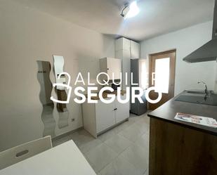 Flat to rent in Blasón , Puerta Bonita