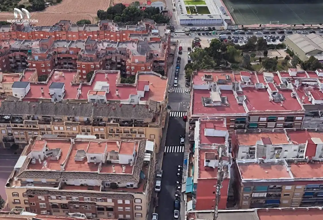 Vista exterior de Piso en venta en Paterna