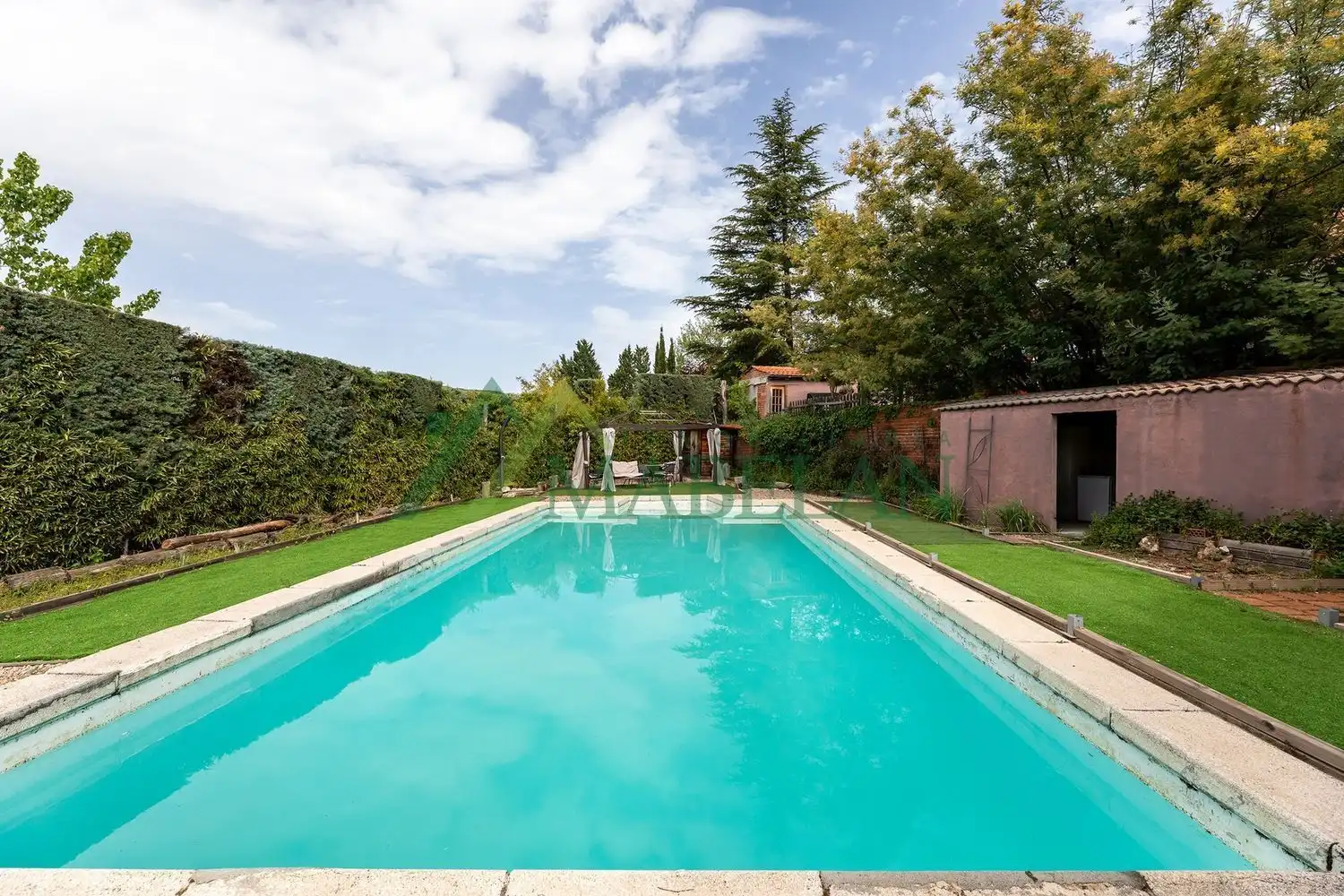 Piscina de Casa o xalet en venda en Las Rozas de Madrid amb Aire condicionat, Calefacció i Jardí privat