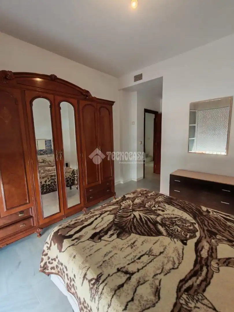 Habitación de Casa adosada en venta en Marchena