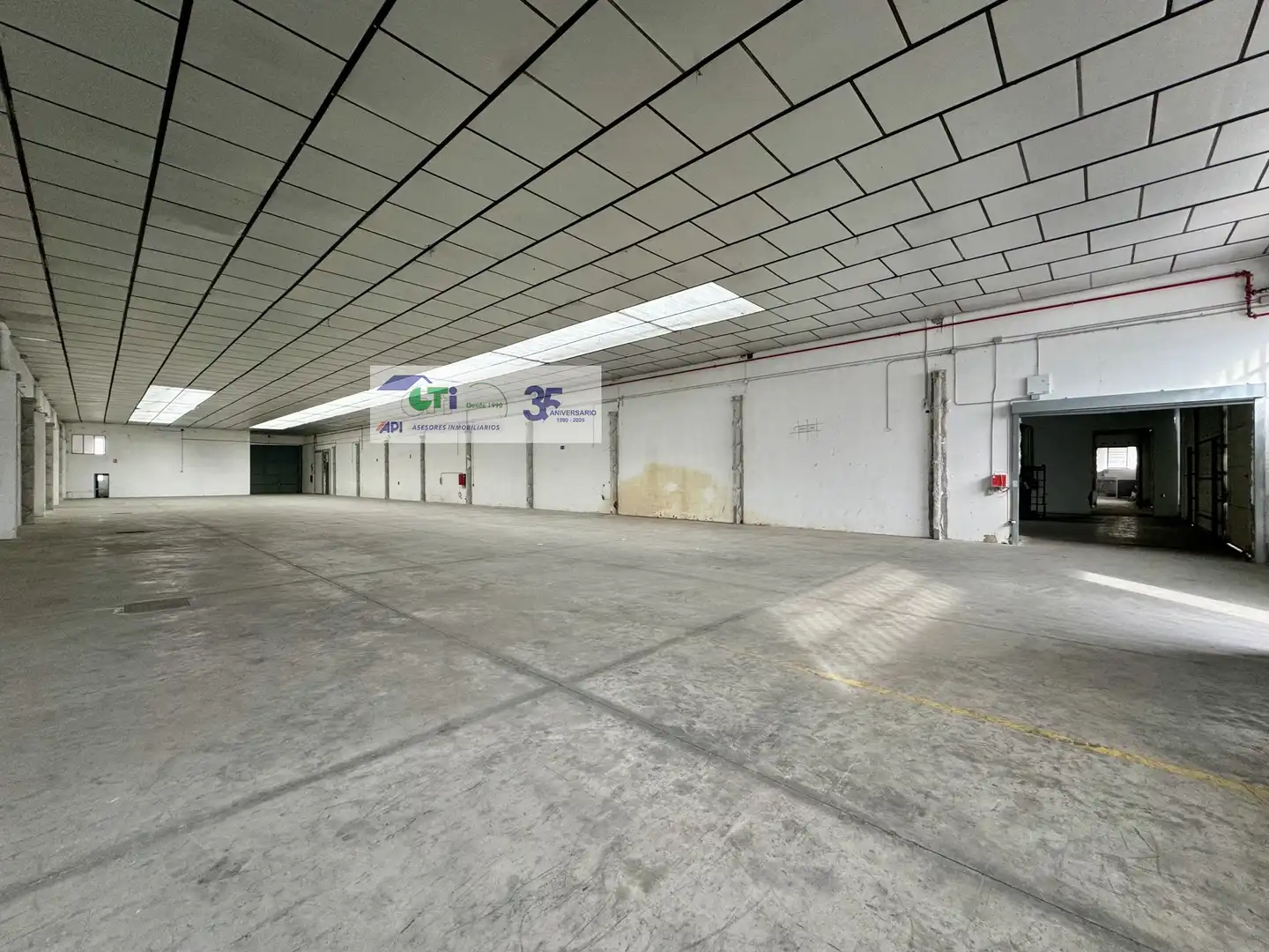 Nau industrial de lloguer en Zaragoza