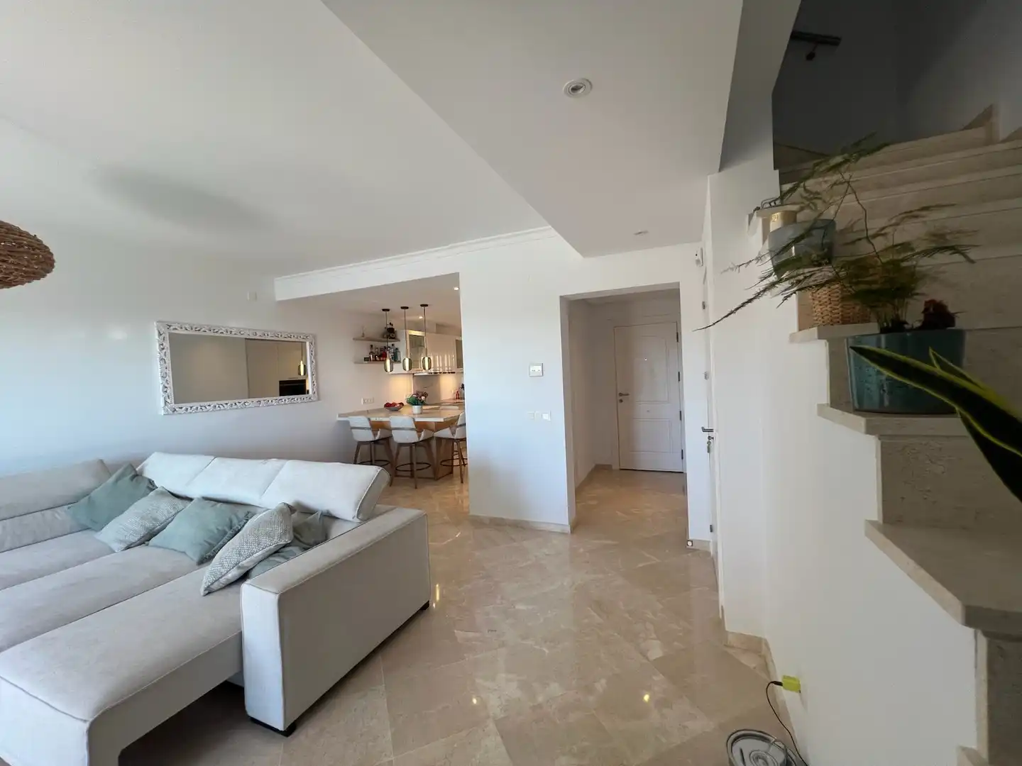 Sala de estar de Casa adosada en venta en Ojén con Aire acondicionado, Amueblado y Horno