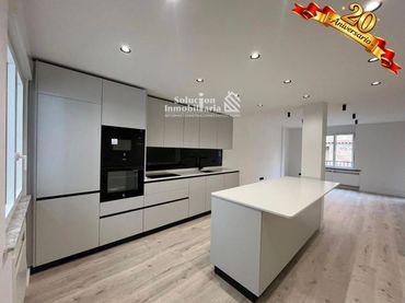Flat with balcony for sale in Chinchibarra - Capuchinos
