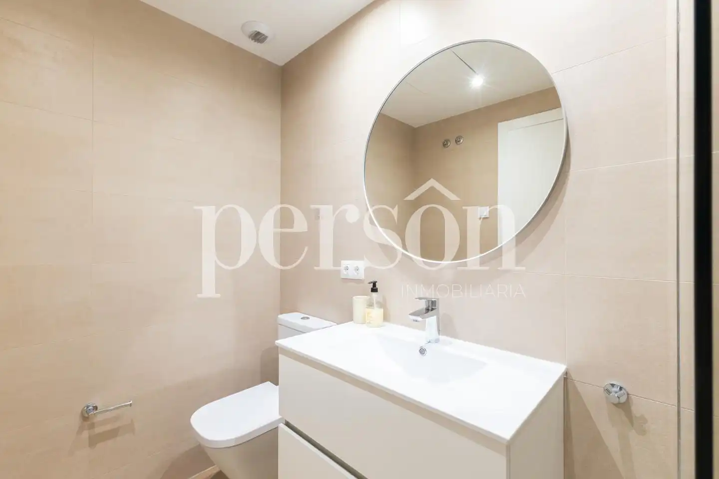 Bathroom of Flat for rent in Dénia  with Air Conditioner, Terrace and Storage room