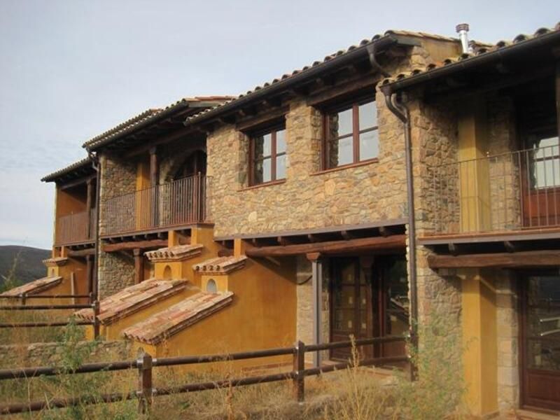 Vista exterior de Pis en venda en Sarroca de Bellera amb Balcó