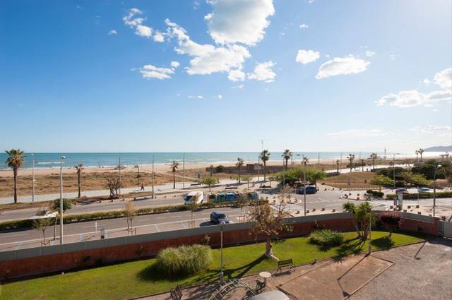 Apartamento en Alquiler en Passeig Marítim en La Pineda