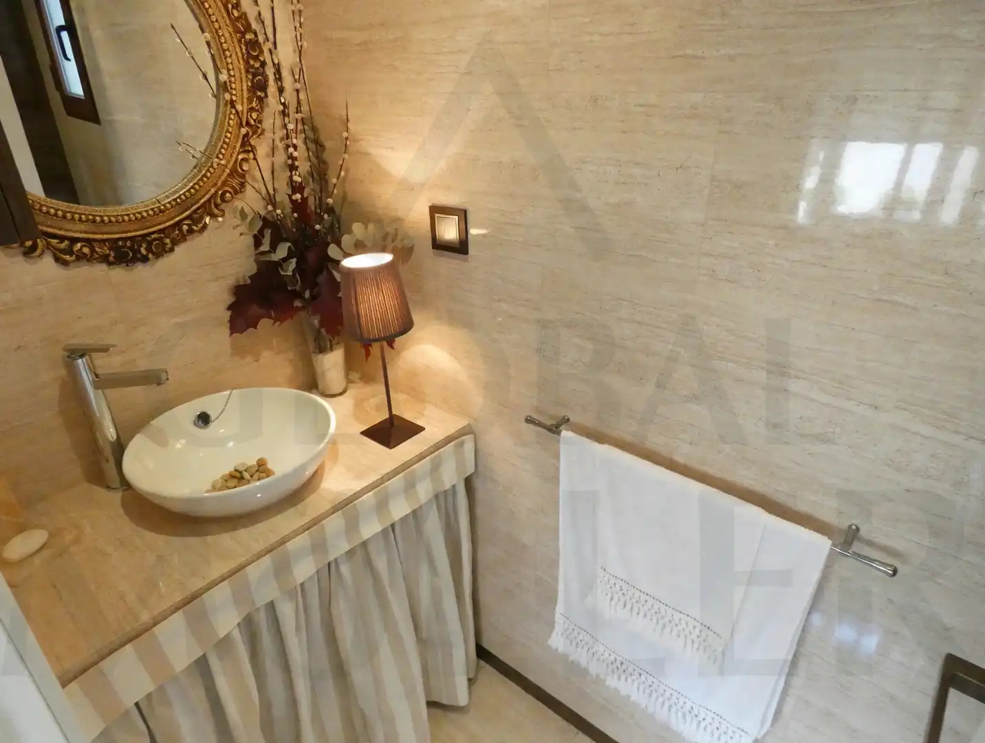 Baño de Piso en venta en Cartagena con Aire acondicionado, Calefacción y Amueblado