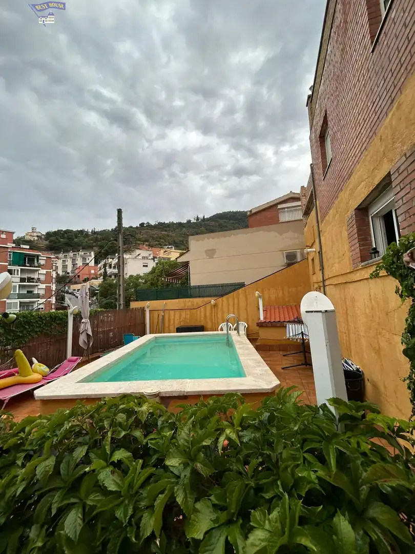 House with terrace for sale in Horta - Guinardó, imagen 3