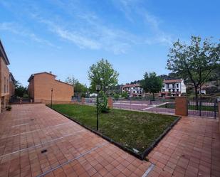 Vista exterior de Casa adosada en venda en Plasencia amb Aire condicionat, Calefacció i Terrassa