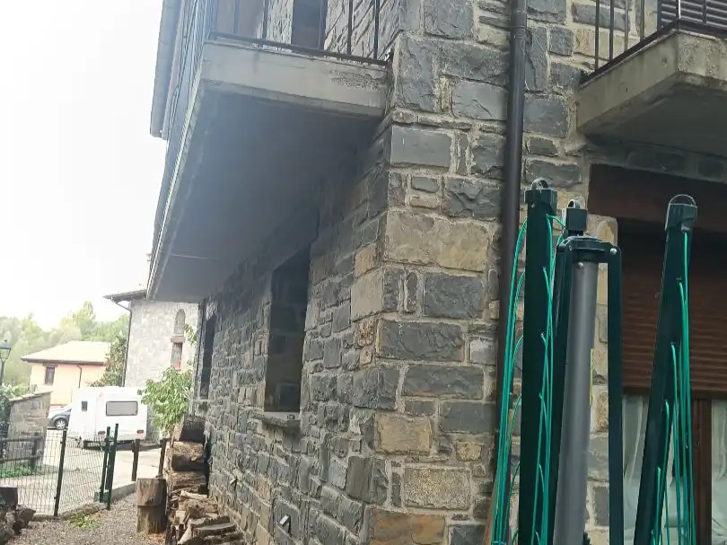 Exterior view of Houses for sale in Poblaciones sur
