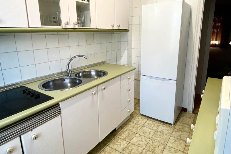 Photo 1 of Flat to rent in Calle Virgen de la Cabeza, 71, Portada Alta - Pol. Crta. De Cártama, Málaga