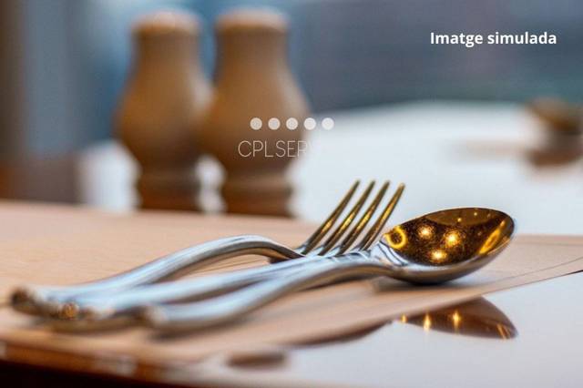 Local comercial en Alquiler en Lloreda