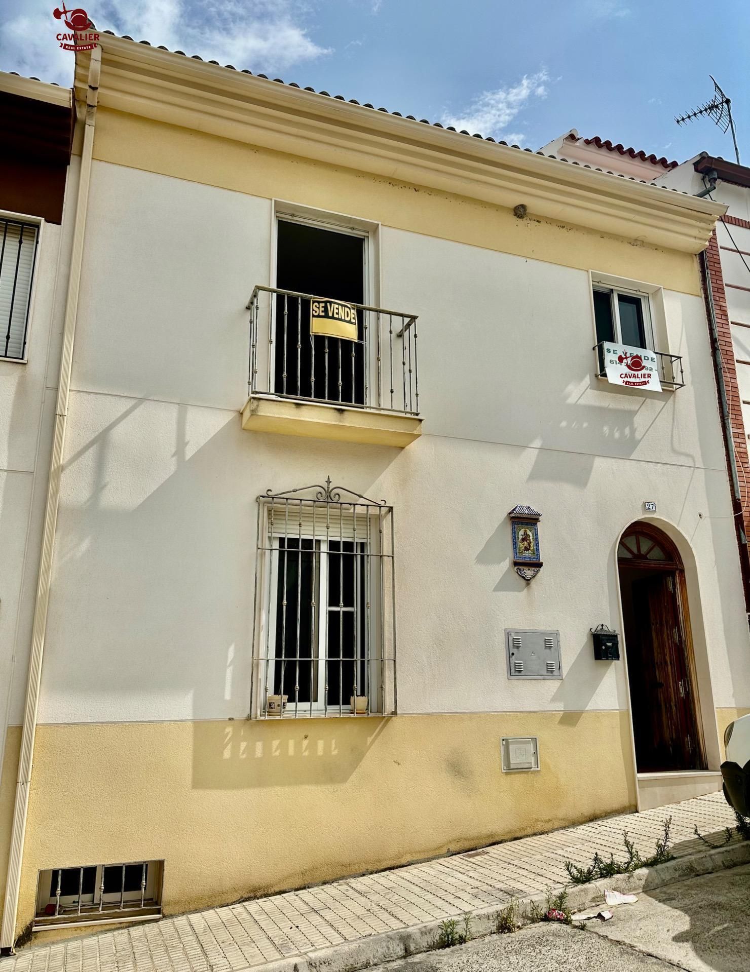 Exterior view of Single-family semi-detached for sale in Doña Mencía  with Heating, Terrace and Storage room