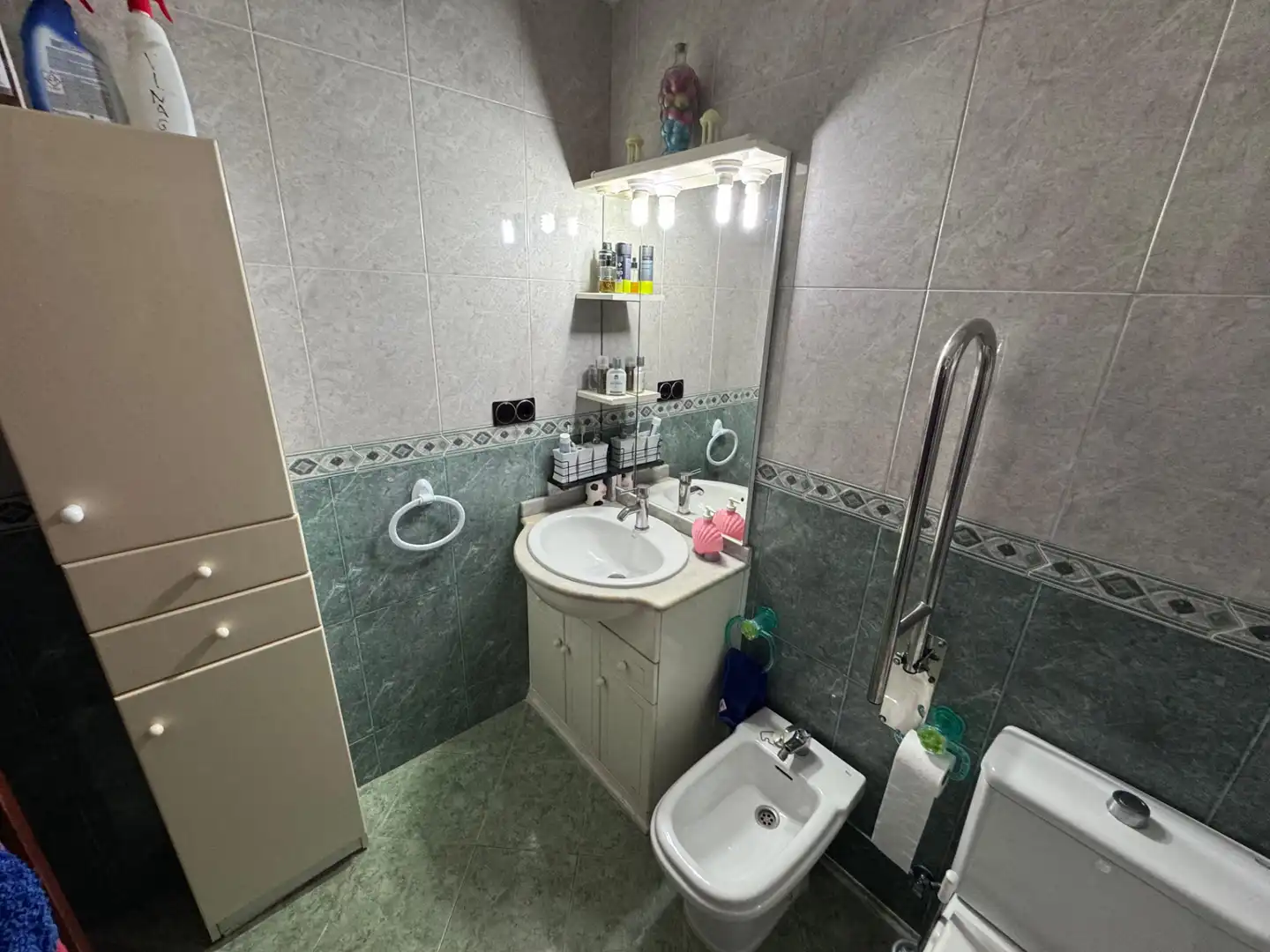 Bathroom of Houses for sale in Petrer  with Furnished