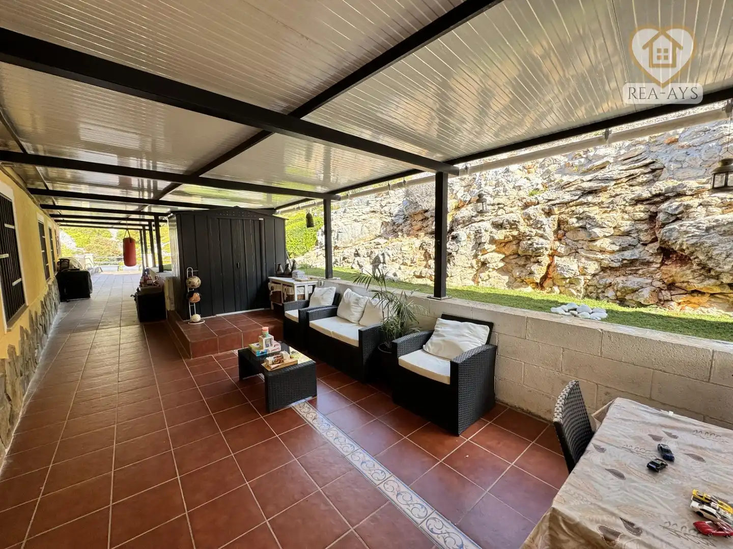 Terrassa de Casa o xalet en venda en Olesa de Bonesvalls amb Calefacció, Jardí privat i Parquet