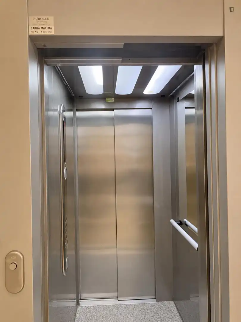 Estudio de alquiler en Madrid con Aire acondicionado, Amueblado y Horno
