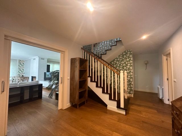 House or chalet to rent in Santiago de Compostela   with Heating, Private garden and Parquet flooring