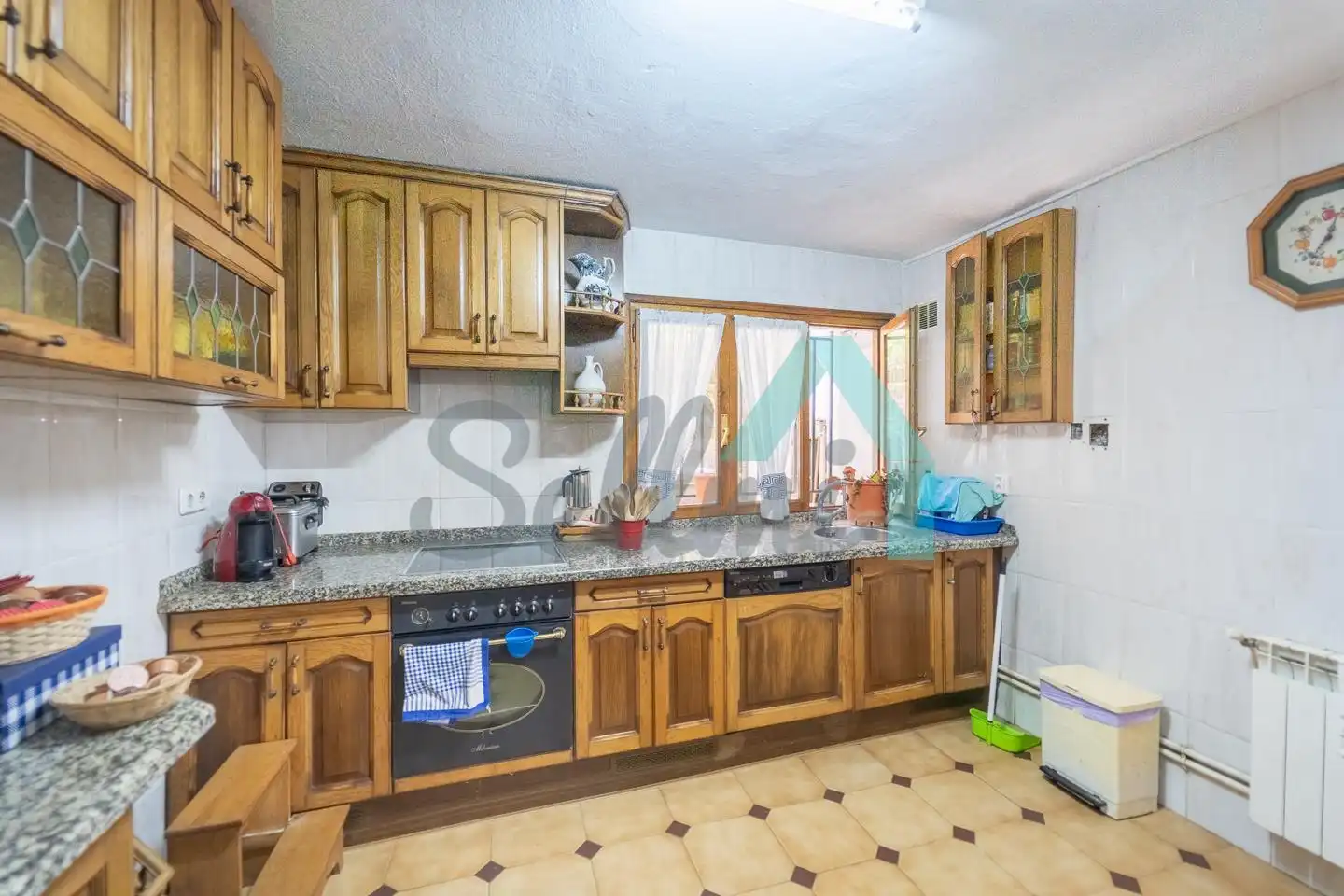 Küche von Einfamilien-Reihenhaus zum Verkauf in Onís mit Heizung, Abstellraum und Balkon