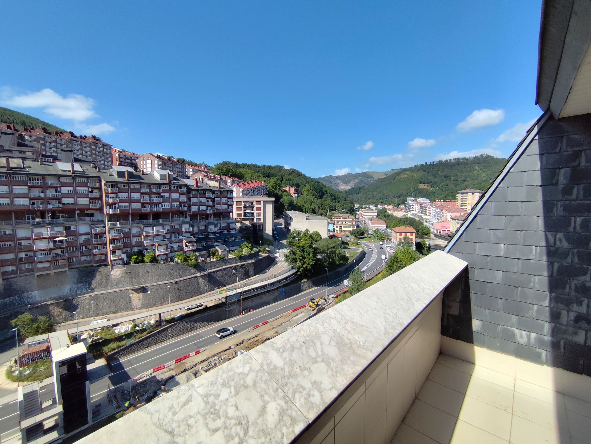Exterior view of Flat for sale in Elgoibar  with Heating, Terrace and Furnished