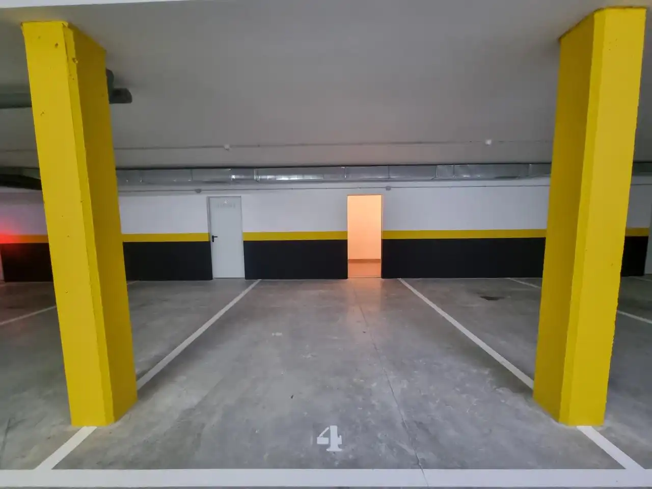 Parking de Planta baja de alquiler en Santander con Calefacción, Jardín privado y Parquet