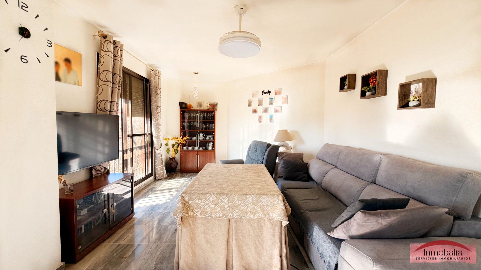 Piso en venta en Calle Doctor Francisco Loscertales, Colores -  Entreparques, Este - Alcosa- Torreblanca