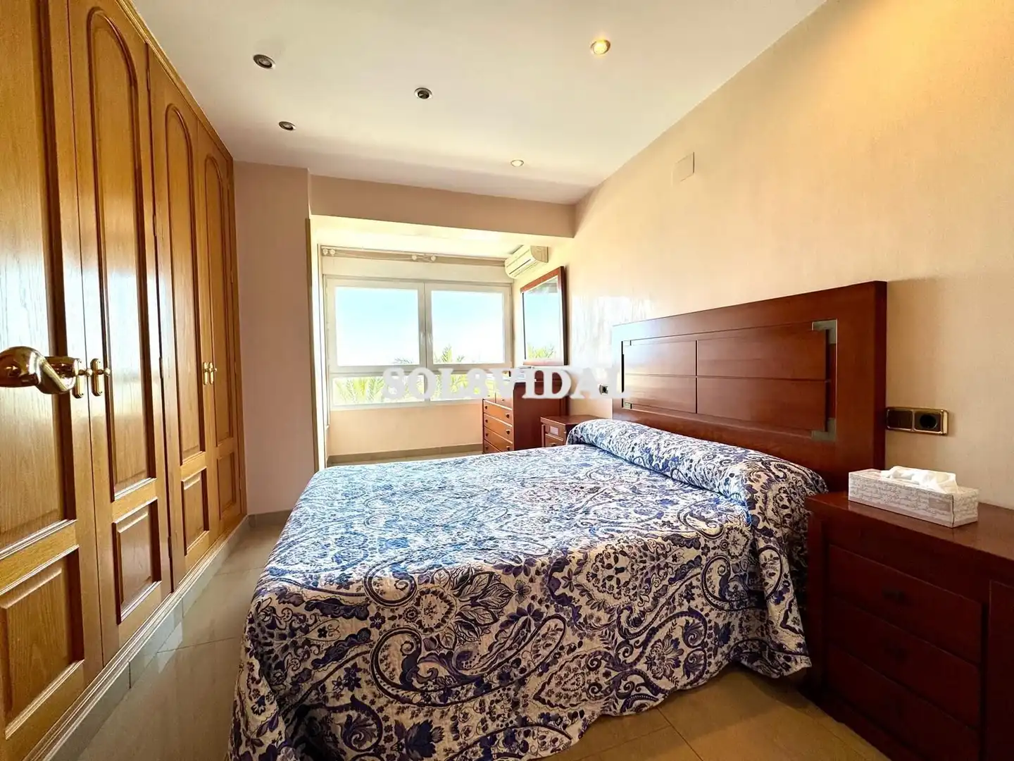 Habitación de Piso de alquiler en Torrevieja con Aire acondicionado, Calefacción y Amueblado