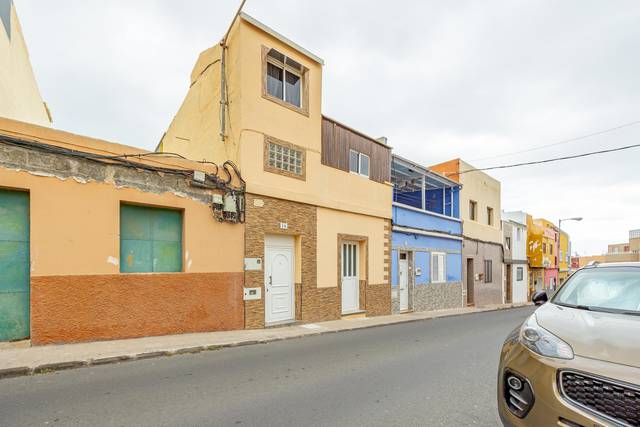 Casa-chalet en Venta en Calle Viriato, 16 en Callejón del Castillo - El Calero - Las Huesas