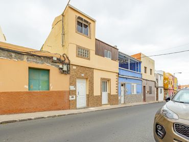 Maison avec balcon à vendre à Calle Viriato 16
