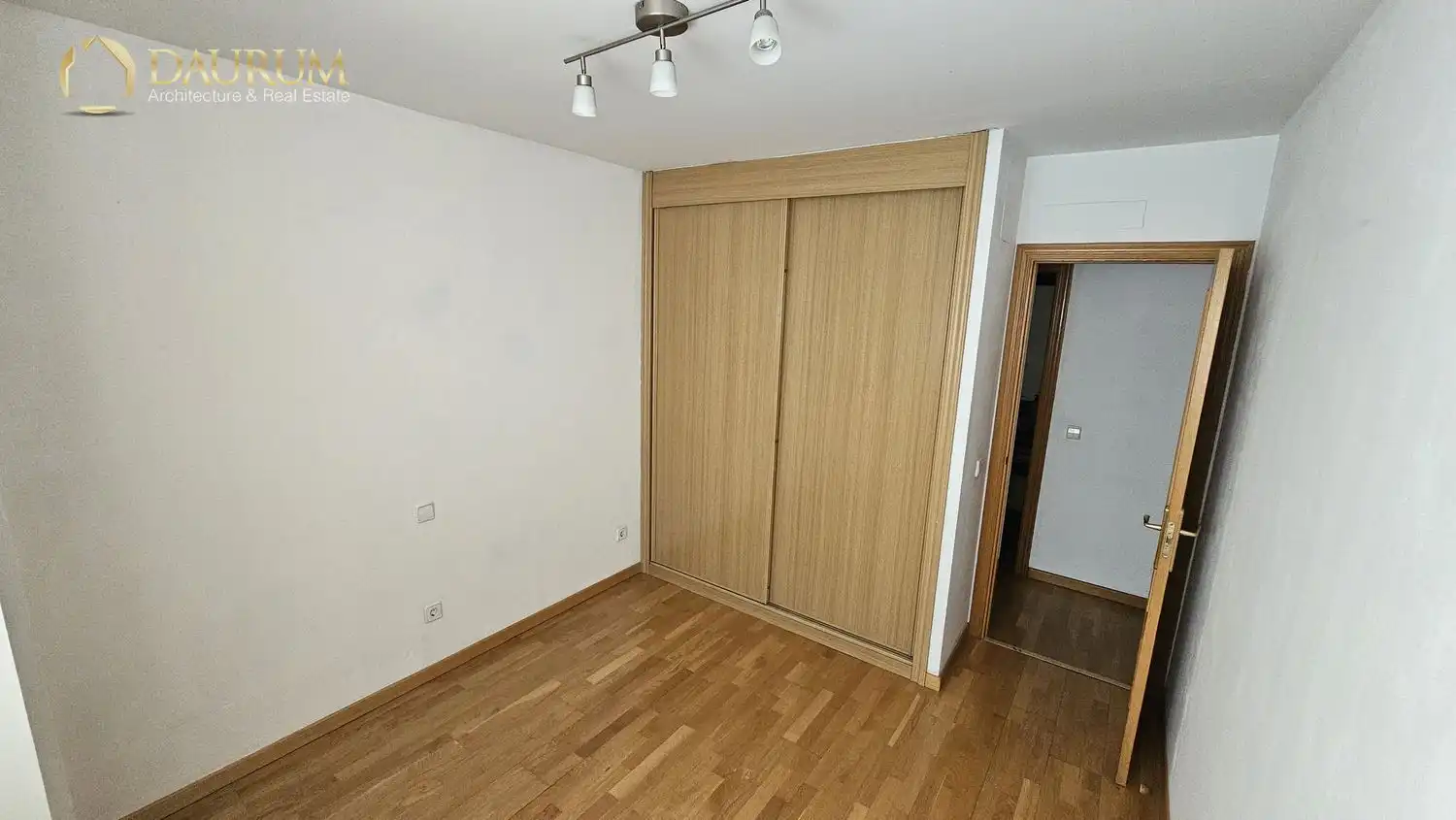 Bedroom of Flat for sale in Madrid  with Heating and Storage room