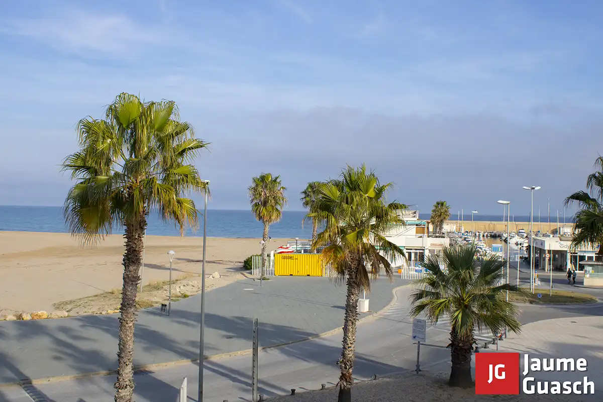 Vista exterior de Local en venta en Torredembarra con Terraza
