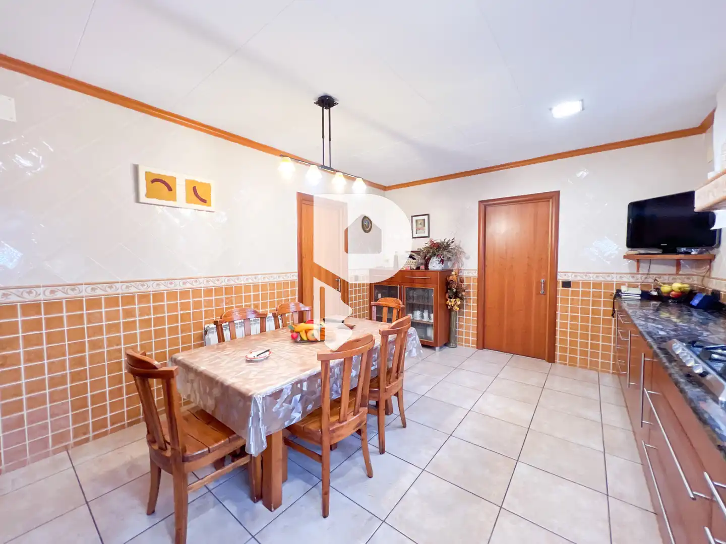 Cuina de Casa o xalet en venda en Vallirana amb Aire condicionat, Calefacció i Jardí privat